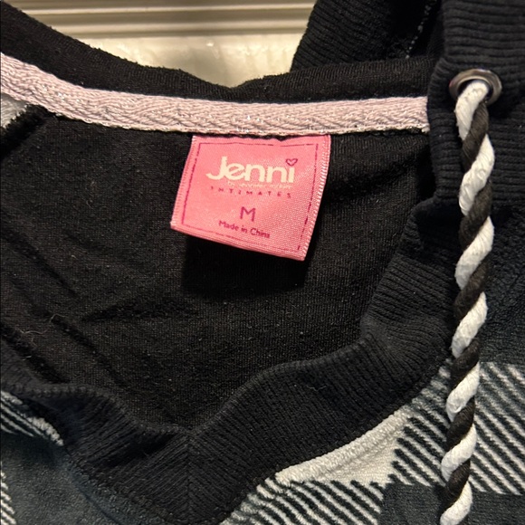 Jenni Black and White Plaid Women's Pajama Set - Picture 2 of 5